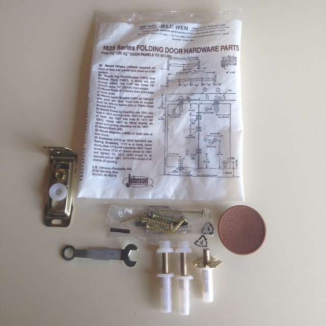 Bifold hardware package 